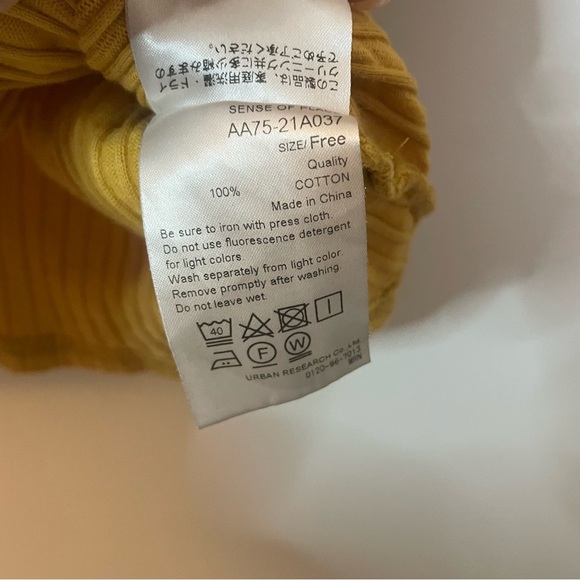 Sense of Place Yellow Ribbed Women's Top Medium - Picture 5 of 5